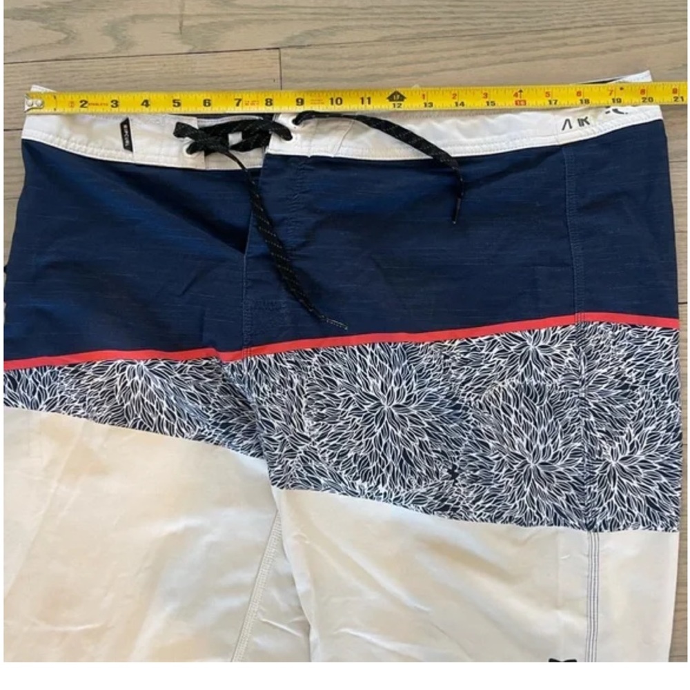 Rip Curl Men's Mirage Wedge Boardshorts 38” - Picture 6 of 8